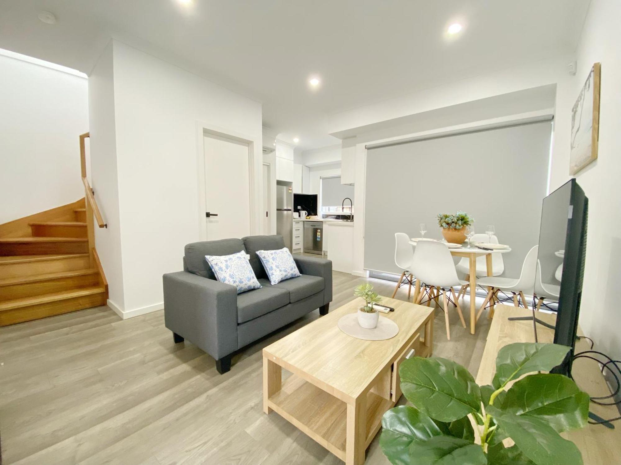 Quiet Cozy Townhouse 6 Mins To Airport And Shoping Mail Villa Melbourne Dış mekan fotoğraf
